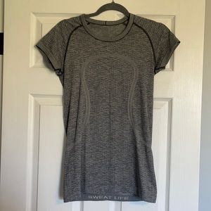 Lululemon swiftly tech tshirt, size 8, mint condition
